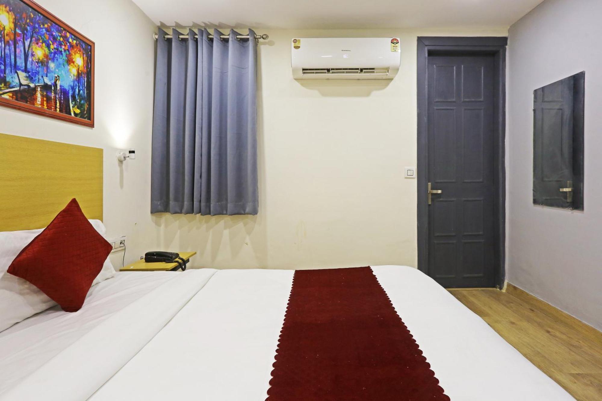 Hotel Twamev Residency Uttam Nagar Couple Friendly デリー エクステリア 写真